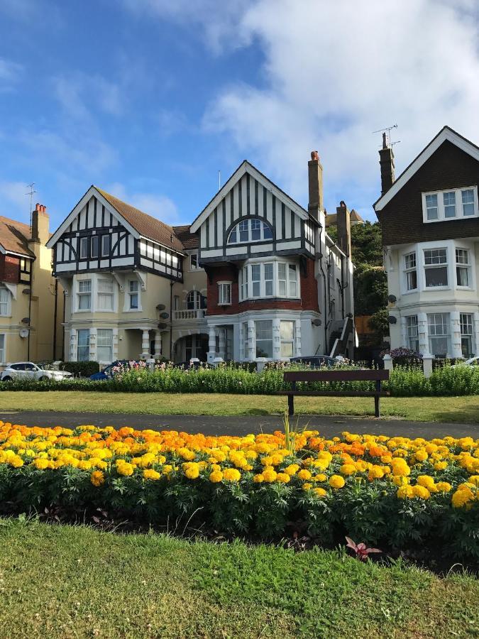 Elegant Spacious Seaside Apartment St Leonards-on-Sea Exterior foto